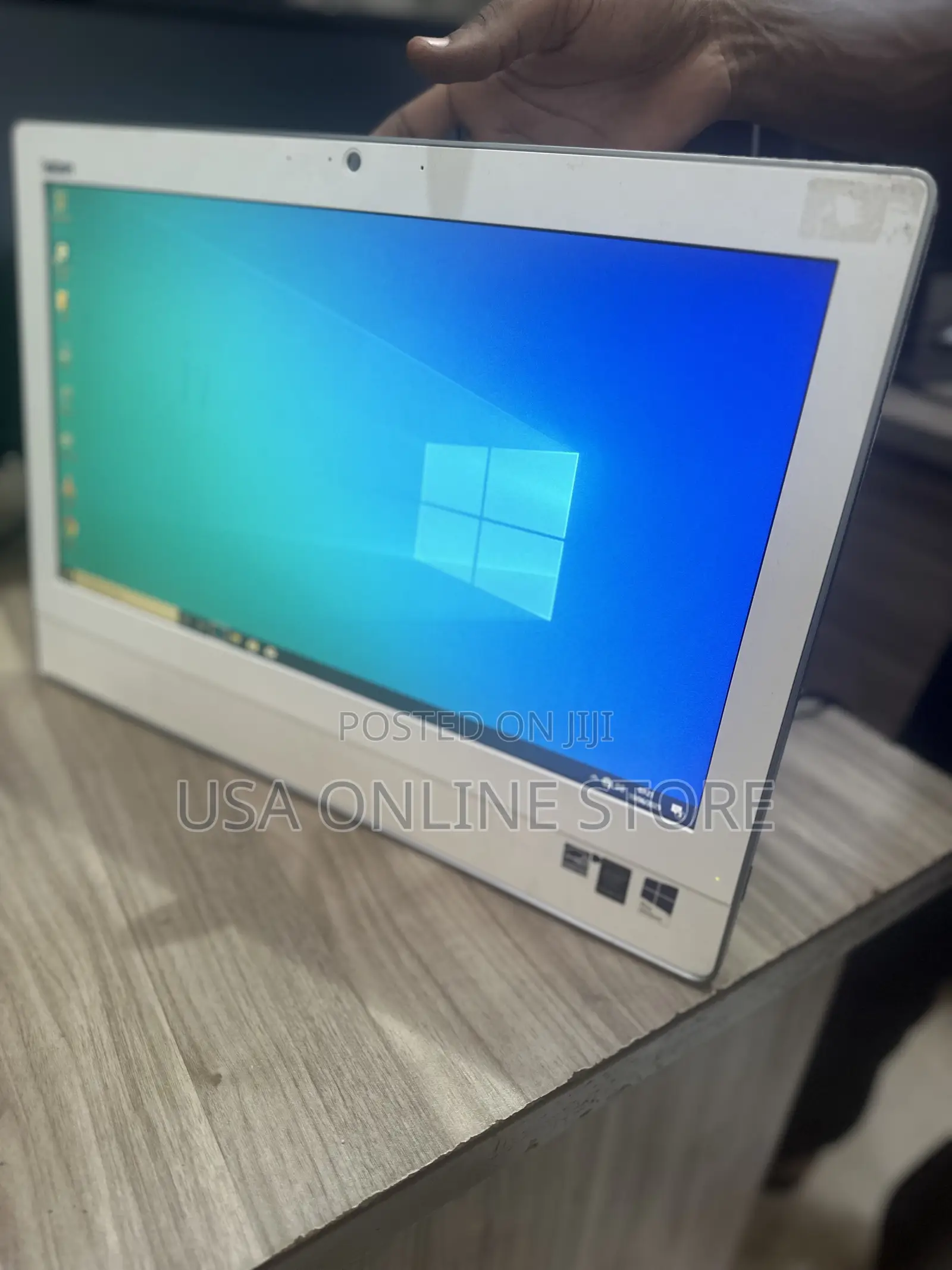 Desktop Computer Lenovo 8GB Intel Core I3 SSD 128GB