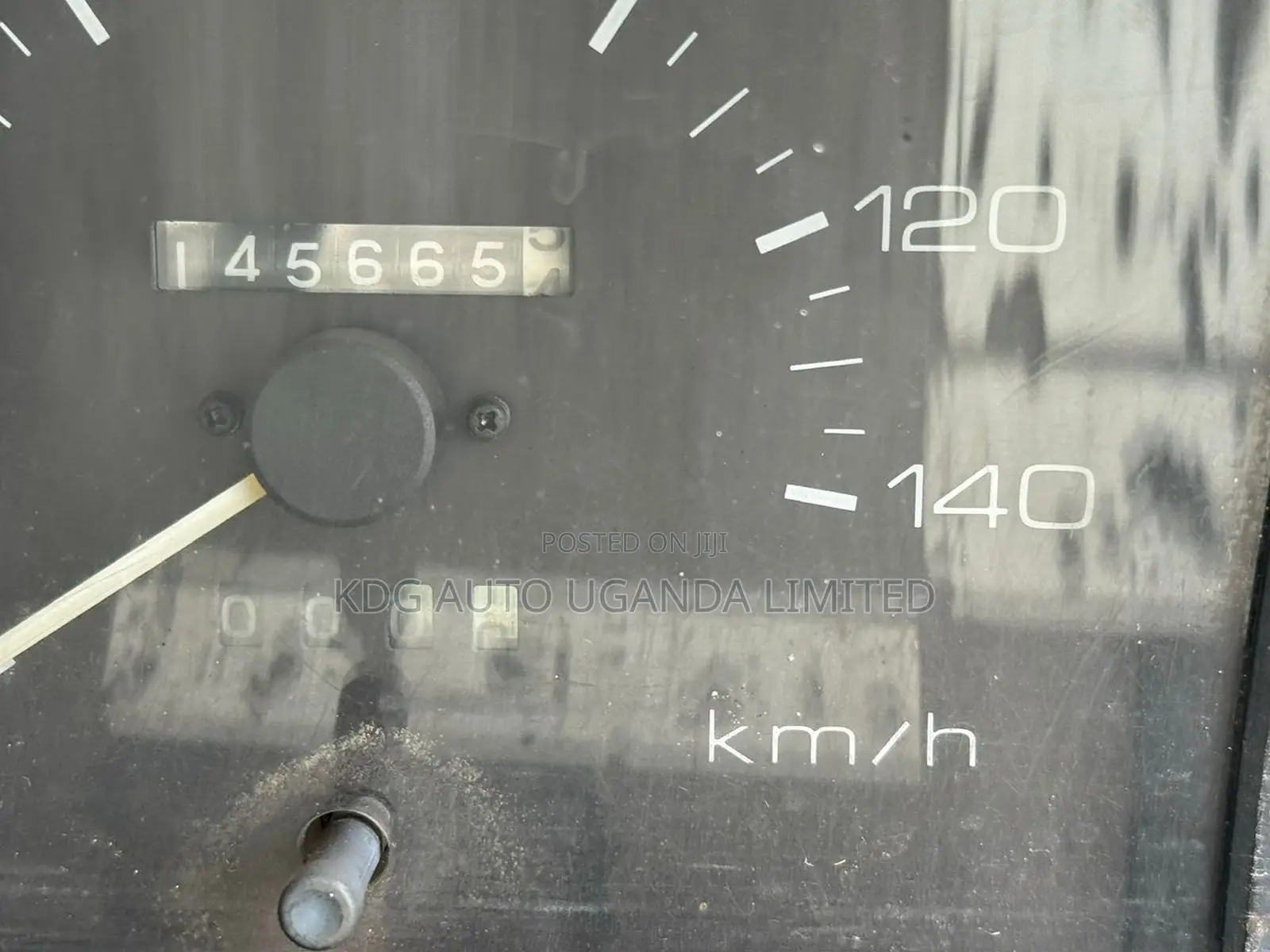 Isuzu - Elf (Flat Body / 2.8l / Mt / 2t)
