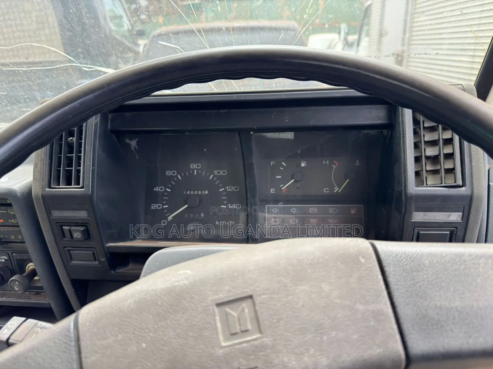 Isuzu - Elf (Flat Body / 2.8l / Mt / 2t)