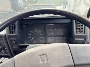 Isuzu - Elf (Flat Body / 2.8l / Mt / 2t)