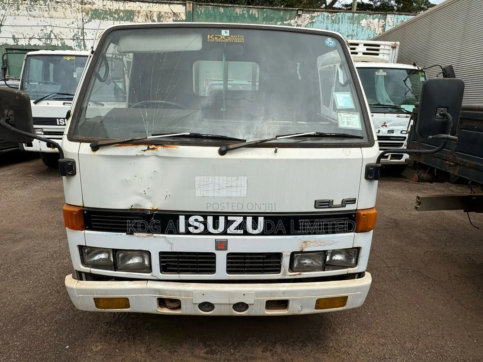 Isuzu - Elf (Flat Body / 2.8l / Mt / 2t)
