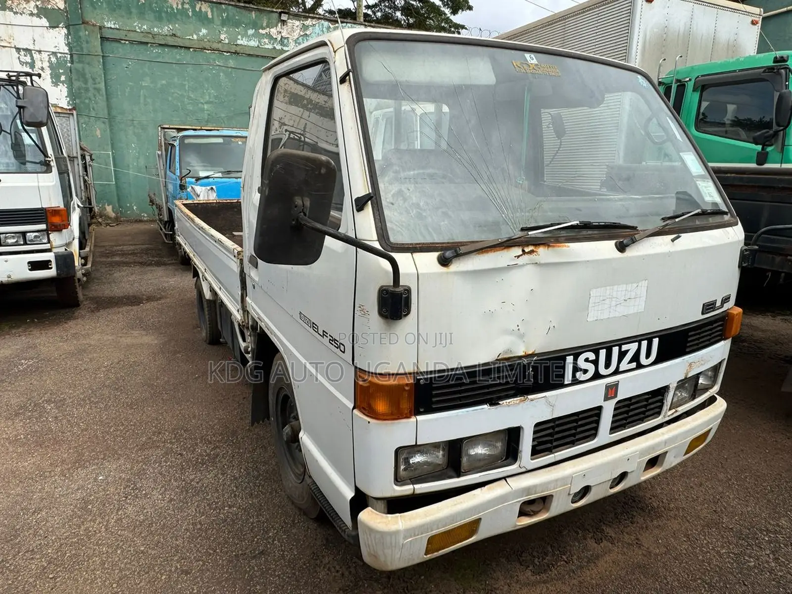 Isuzu - Elf (Flat Body / 2.8l / Mt / 2t)