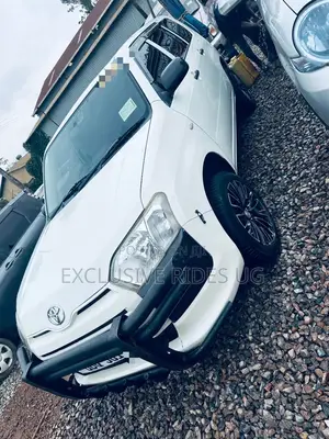 Toyota Probox 2016 Off white