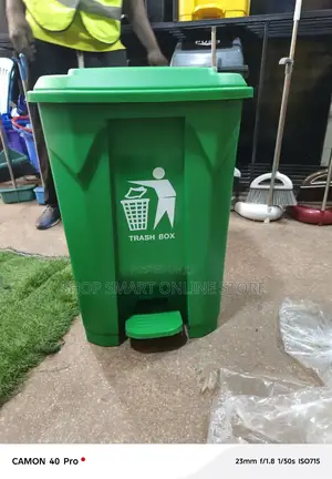 Step on Dust Bins 80ltrs Plastic