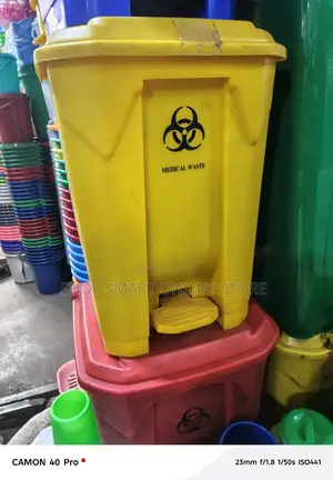 Plastic Dustbins 50ltrs Yellow Step On