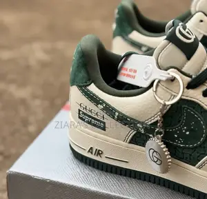 Gucci Edition Nike Air Force 1 Supreme Sneakers
