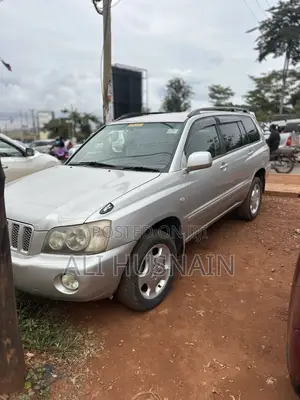 Photo - Toyota Kluger 2003 Silver