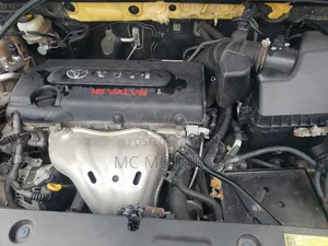 Toyota RAV4 2.5 2011 Gold