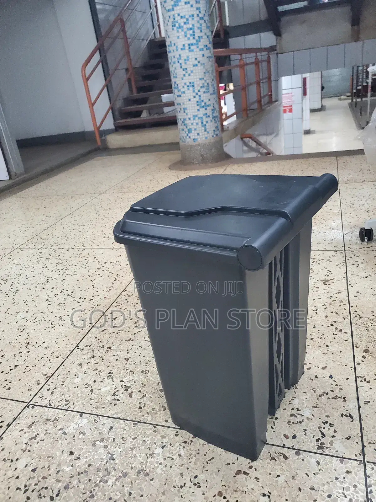 Outdoor Plastic Dust Bins Plastic Dust Bins 50litres