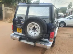 Toyota Land Cruiser Prado 1999 Blue