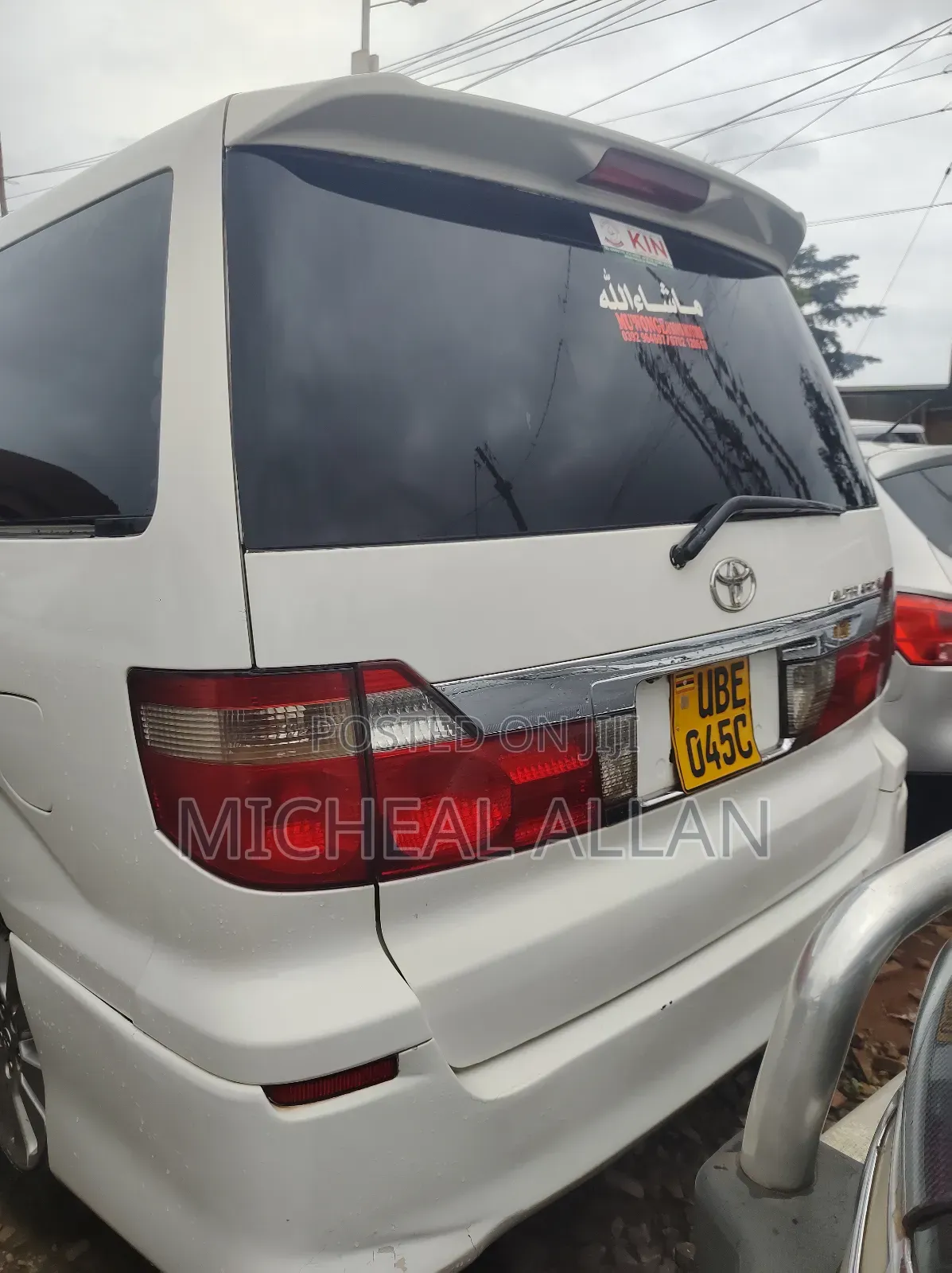 Toyota Alphard 2005 White