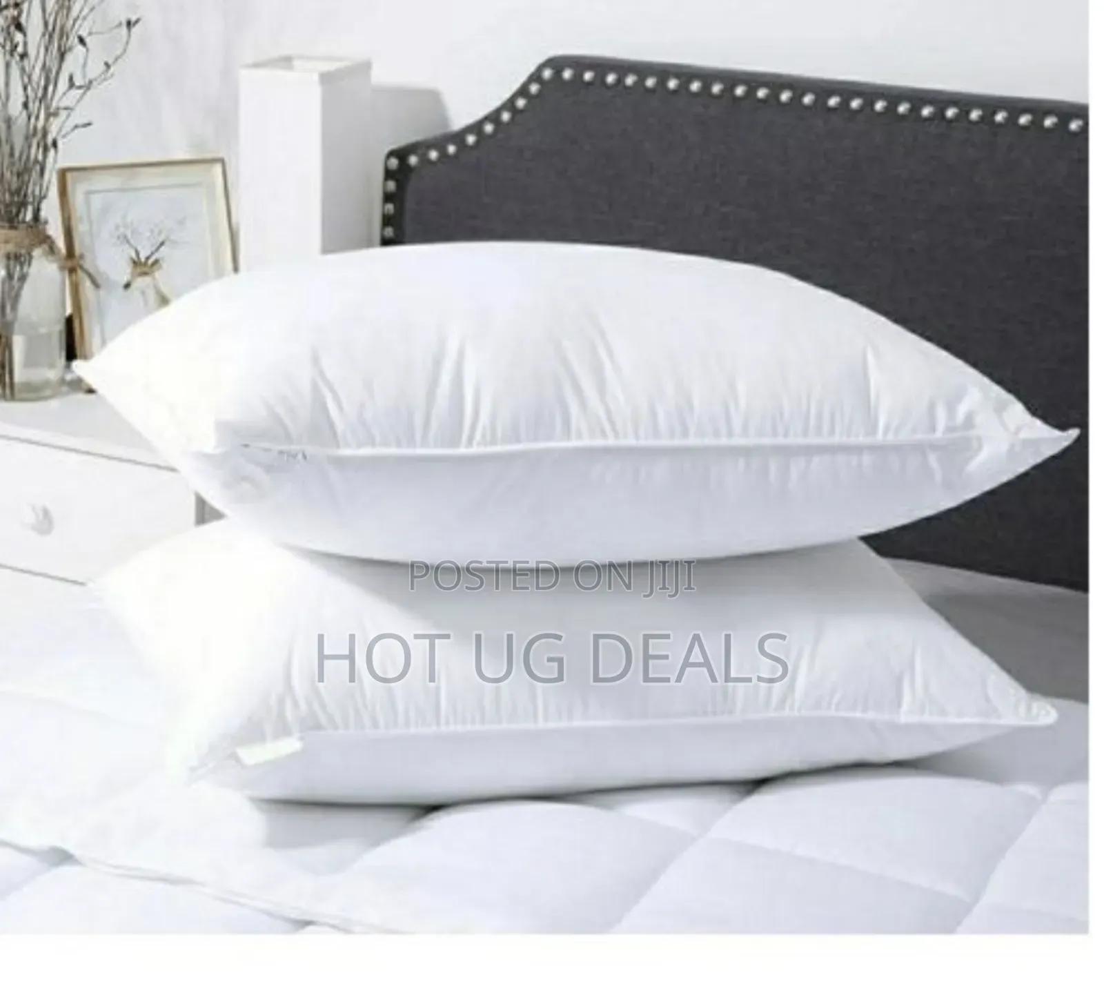 A Set Of 2 Fibre Pillows, Big - White