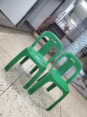 Un Branded Armless Plastic Chairs Plastic Chairs