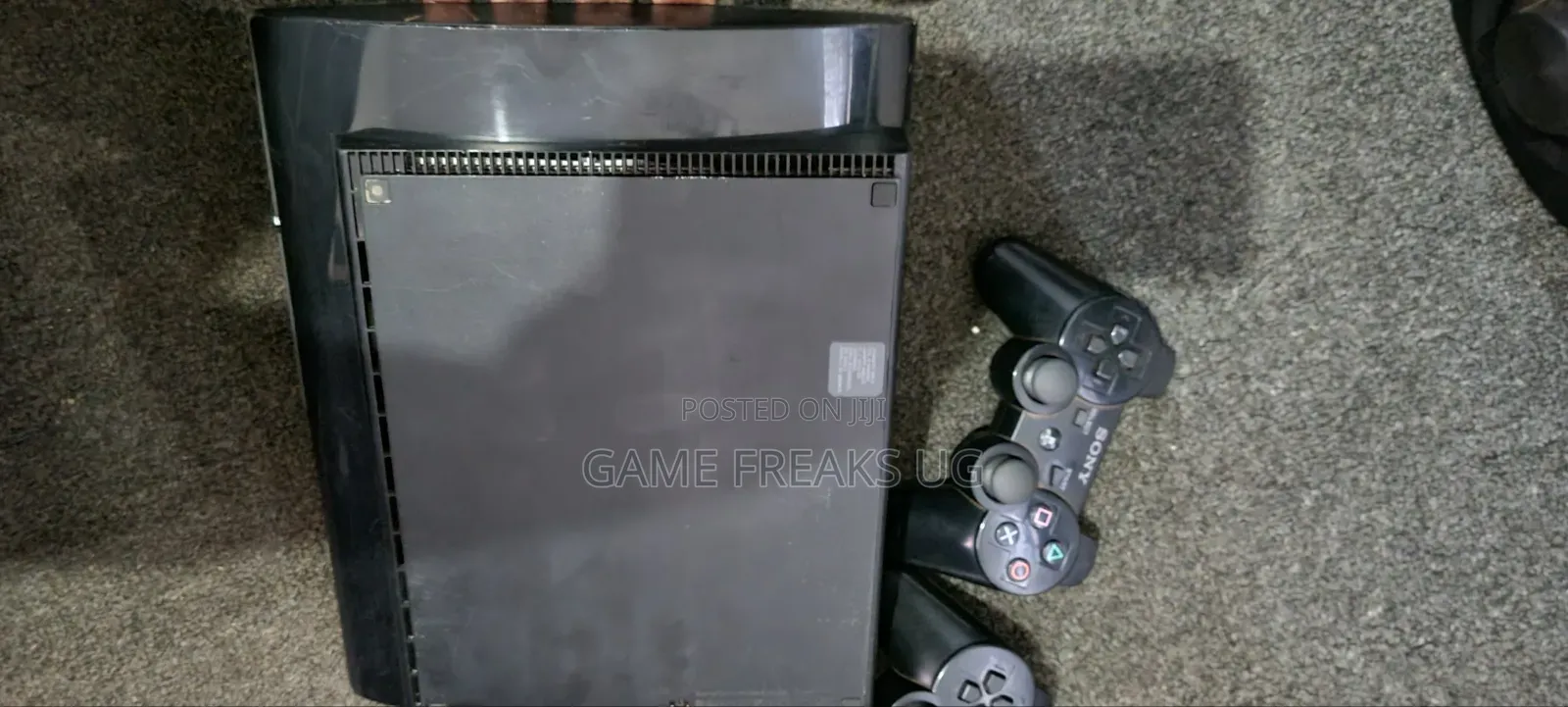 Ps3v With 500gb and Two Controllers