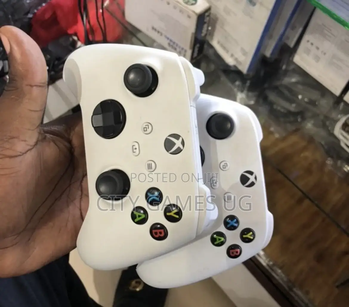Xbox One S Controllers