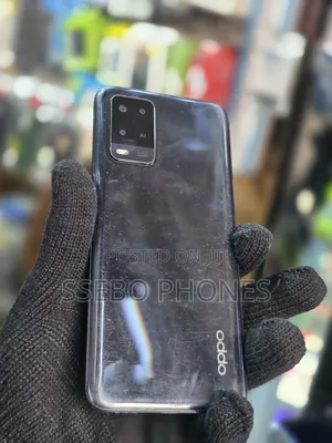 Photo - Oppo A54 64 GB Black