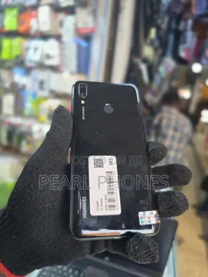 Photo - New Huawei Y7 Prime 32 GB Black
