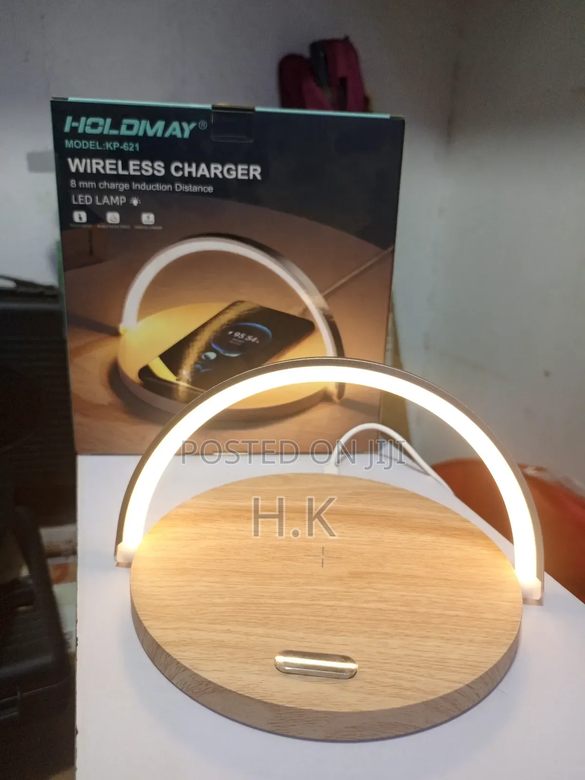 I-Holdmay Model: Kp-621 Wireless Charger.