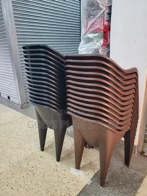 Heavy Class Plastic Chairs Plastic Chairs