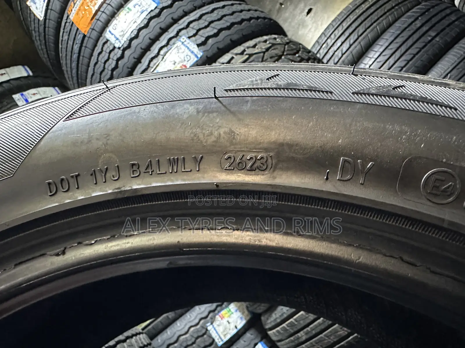 225/55r17 Made in Vietnam Tyres