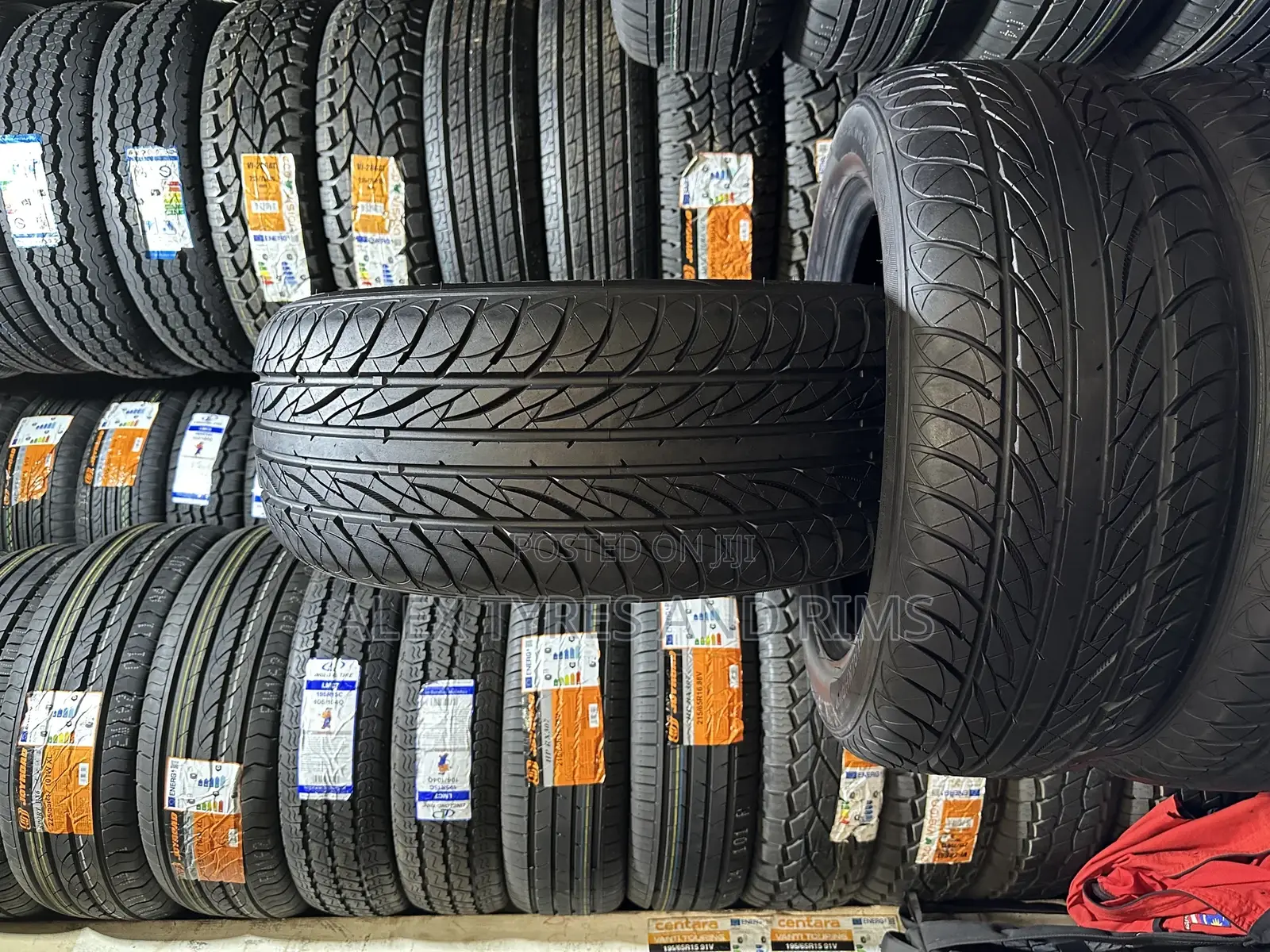 225/55r17 Made in Vietnam Tyres