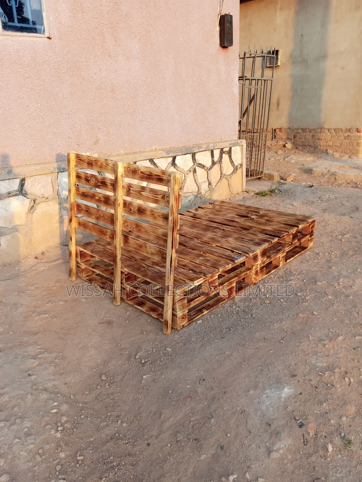Pallet Bed