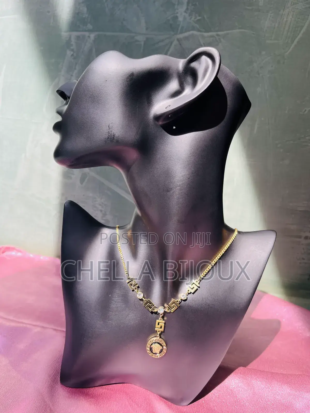 Ladies Necklaces