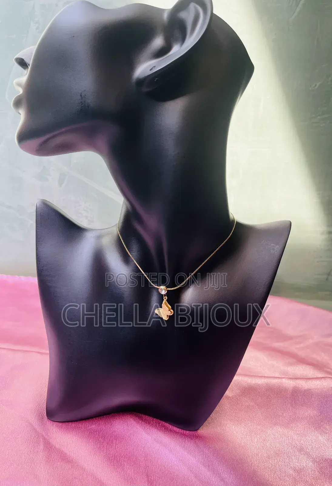 Ladies Necklaces