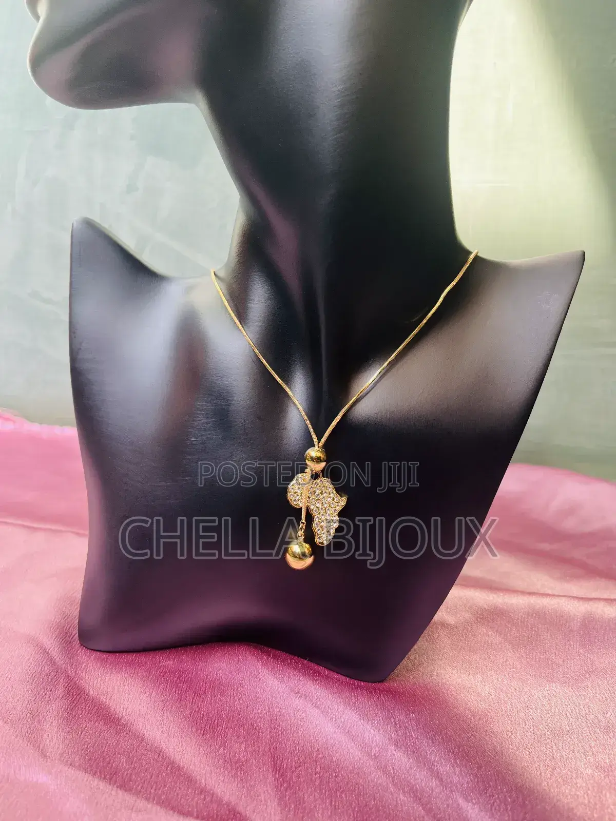 Ladies Necklaces