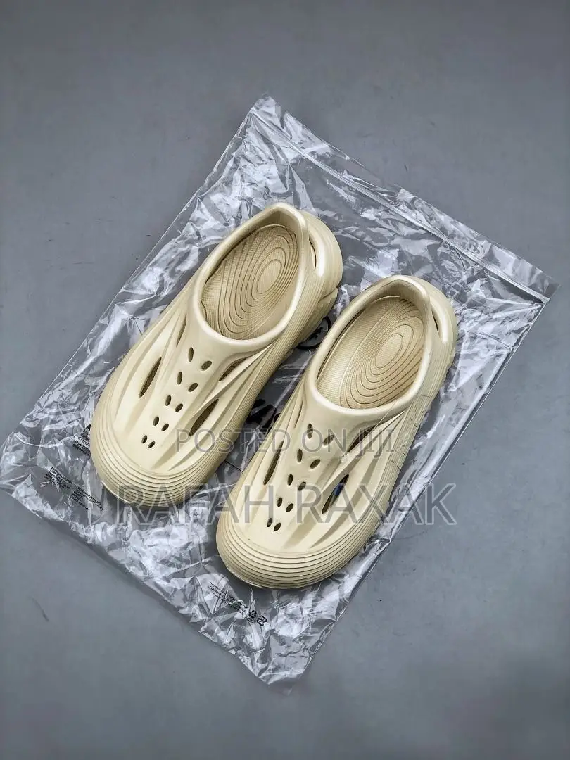 Original Cream Hoka Ora Recovery Mule Clog Rubber Sandals