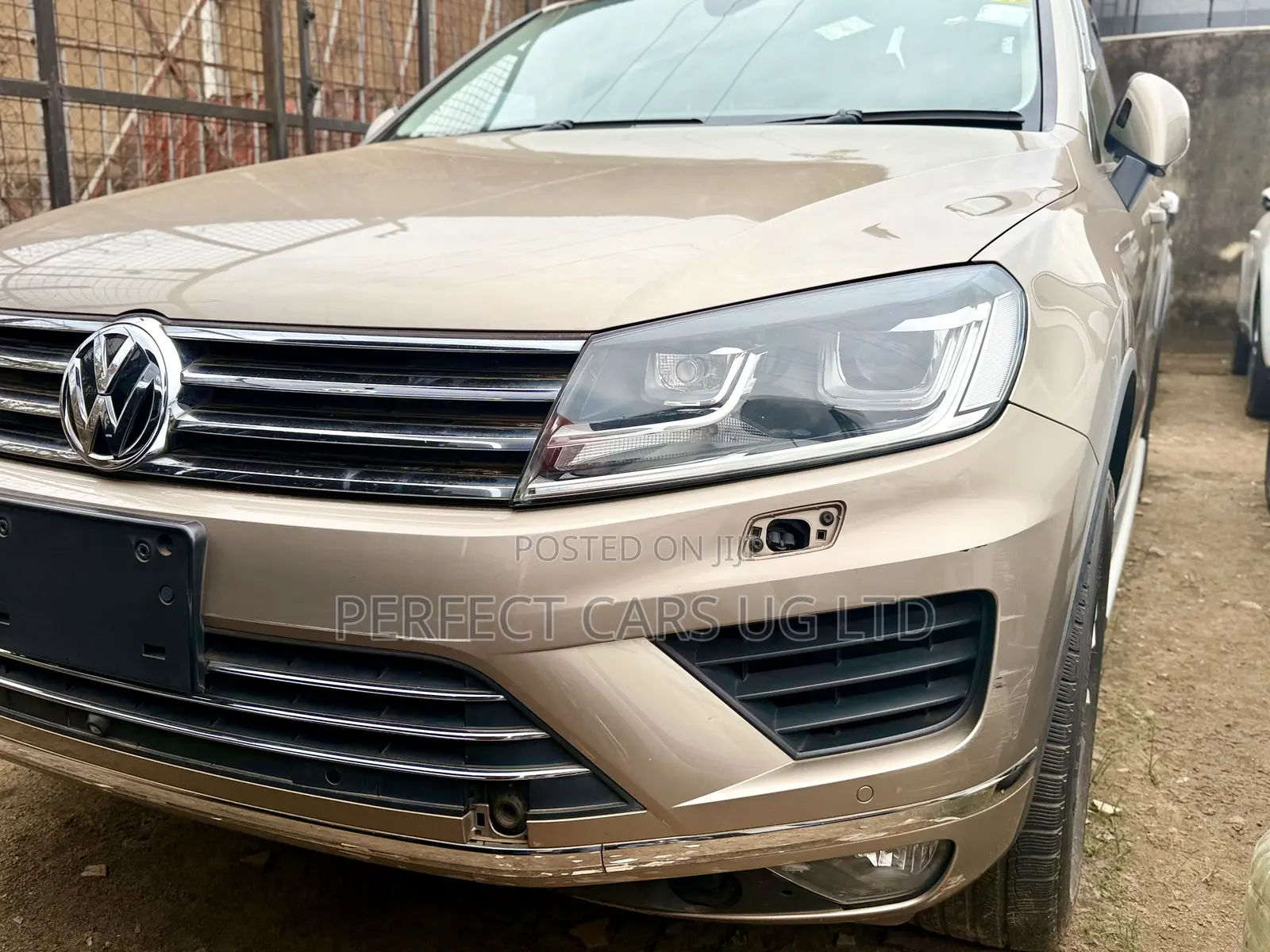Volkswagen Touareg 2017 Beige