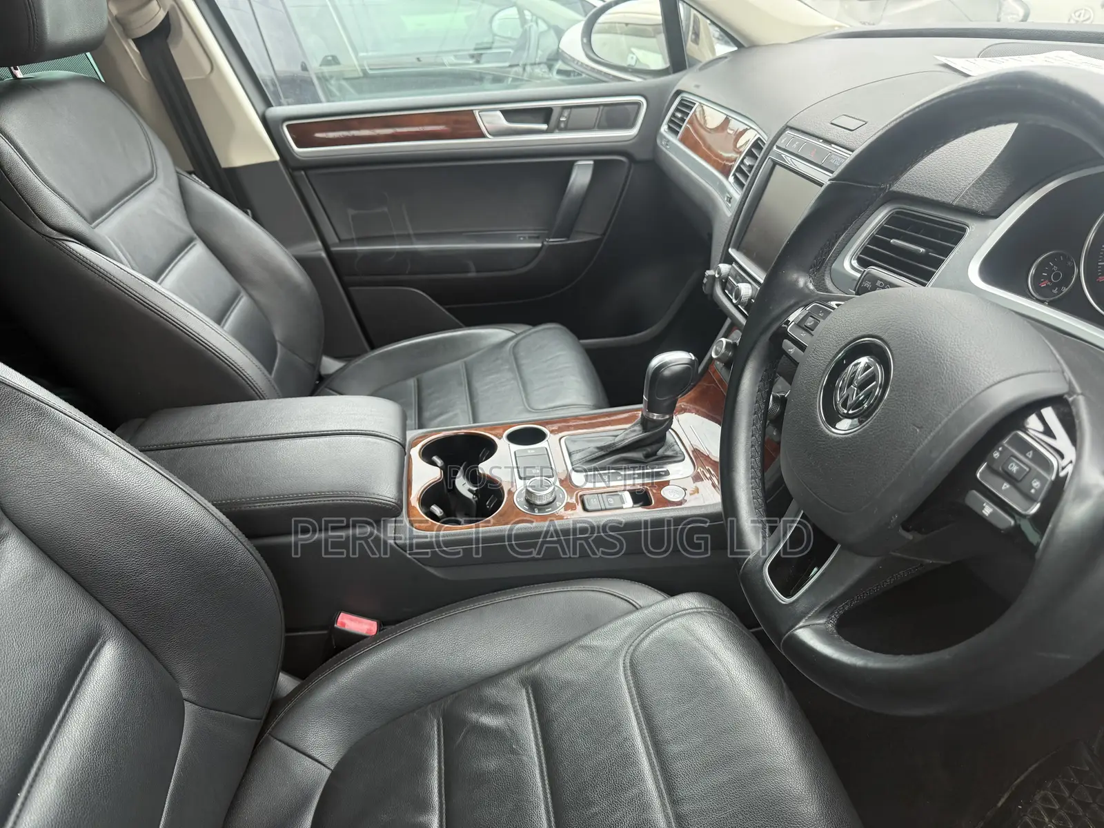 Volkswagen Touareg 2017 Beige
