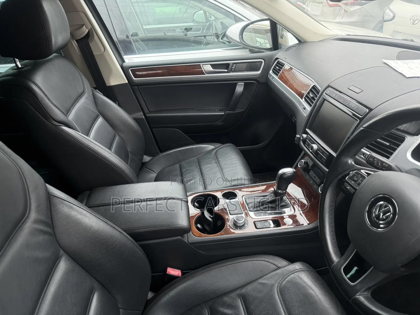 Volkswagen Touareg 2017 Beige