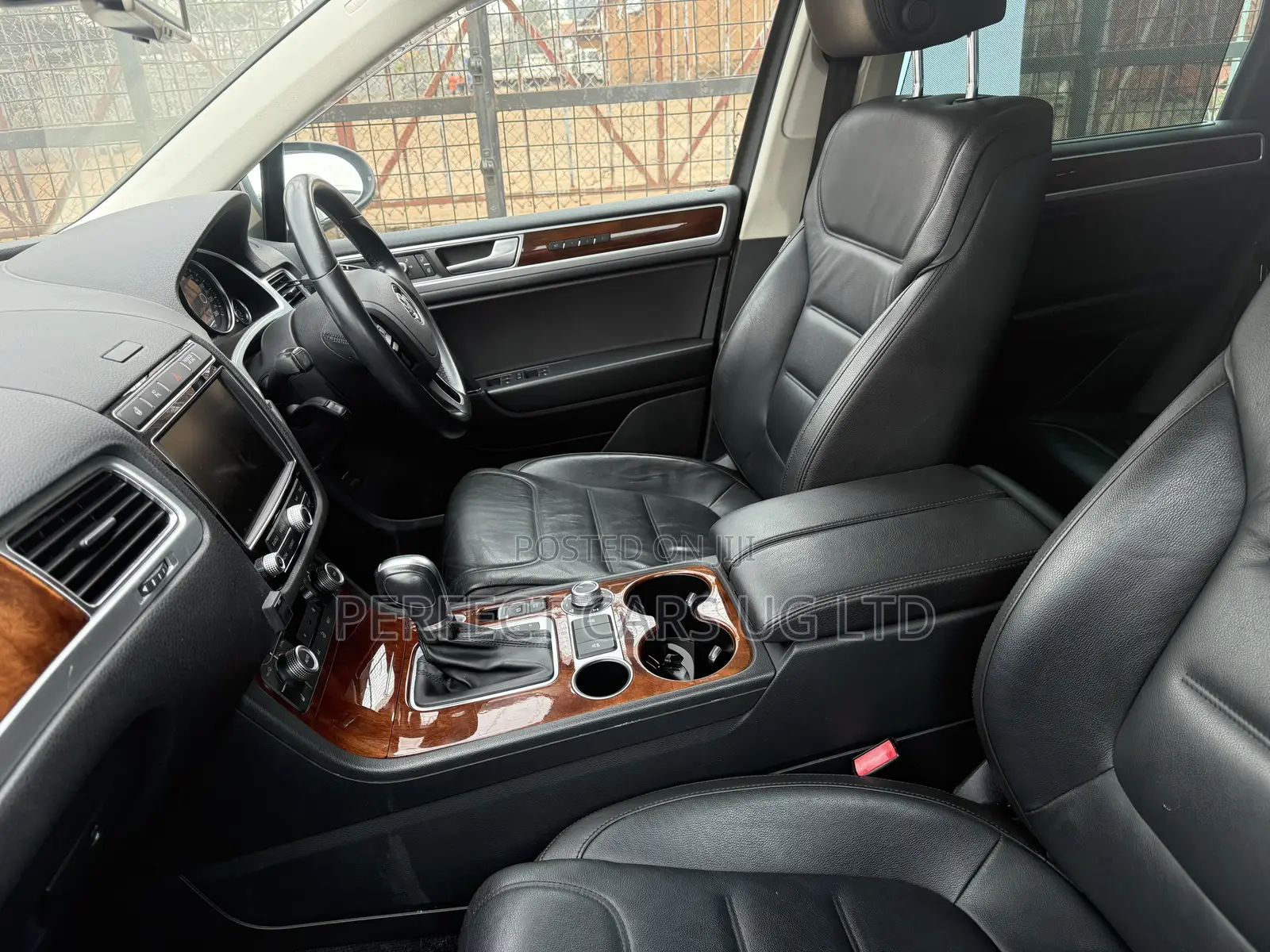 Volkswagen Touareg 2017 Beige