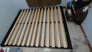 5 X 6 Queen Size Low Bed 6” Off The Floor
