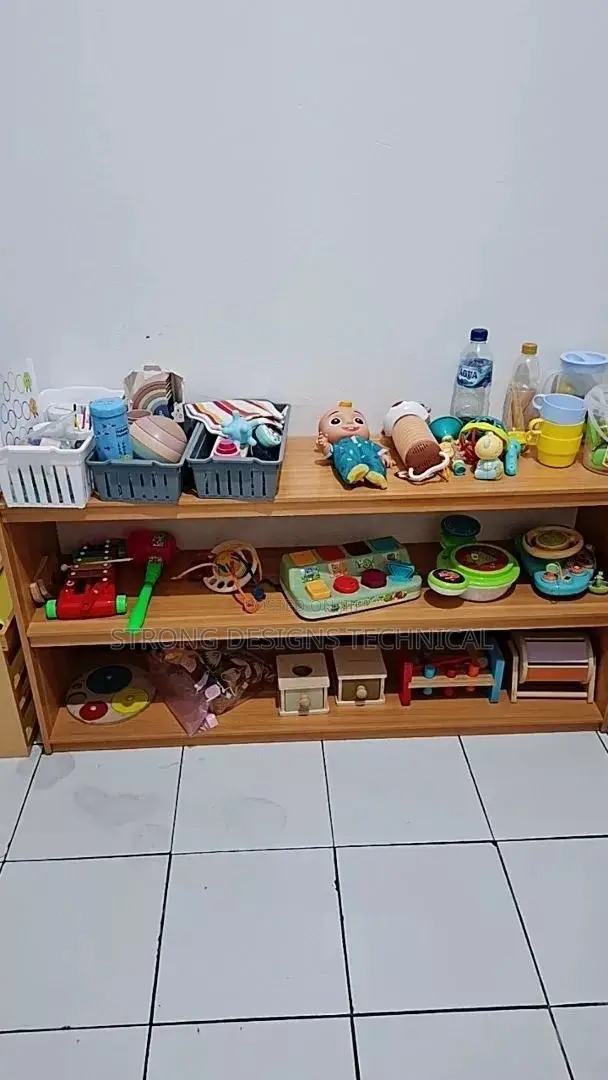 Children Toys Shelf