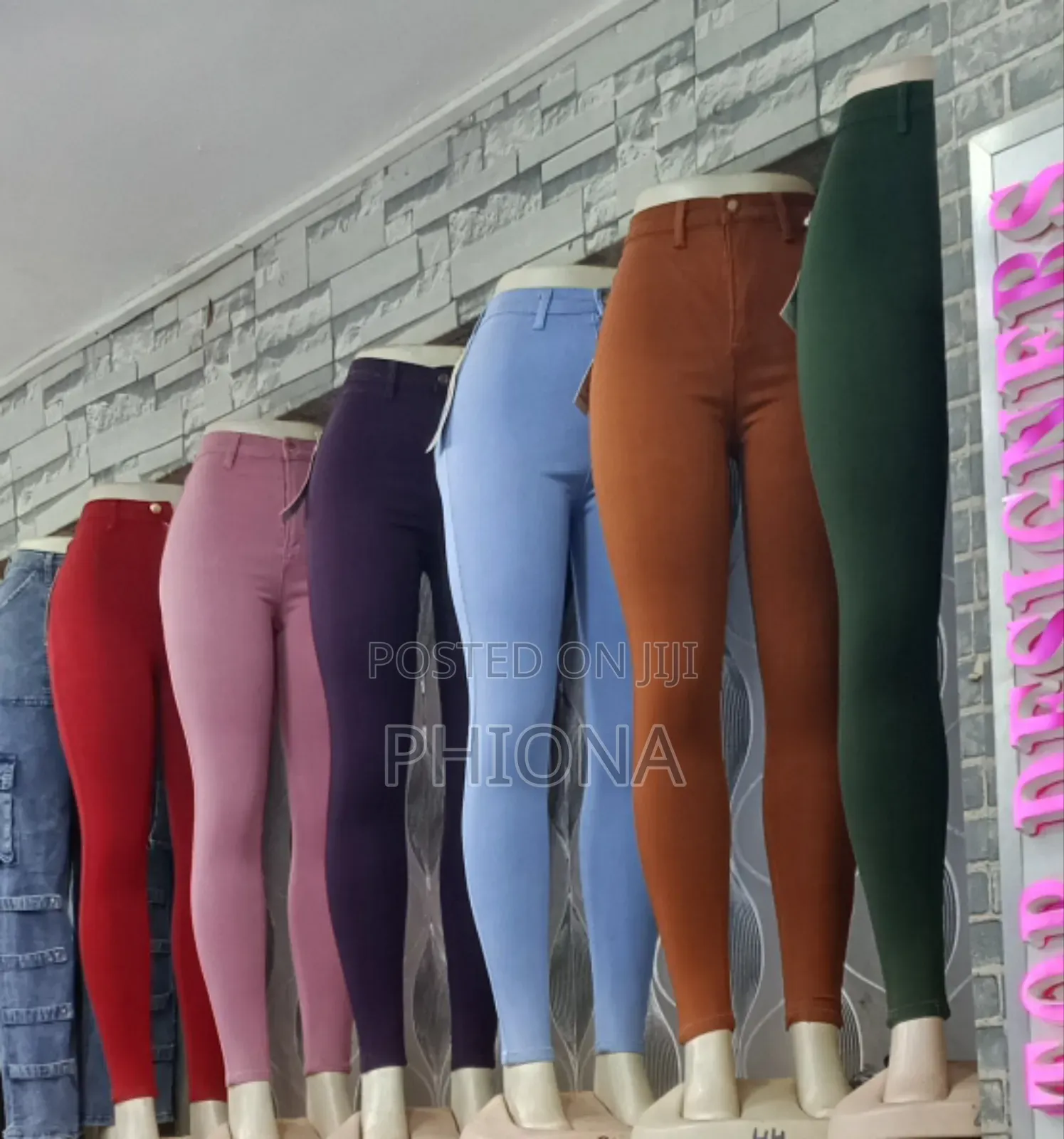 Fashionable High Waisted Jeans