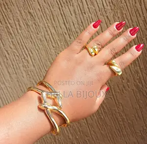 Chunky Bangles