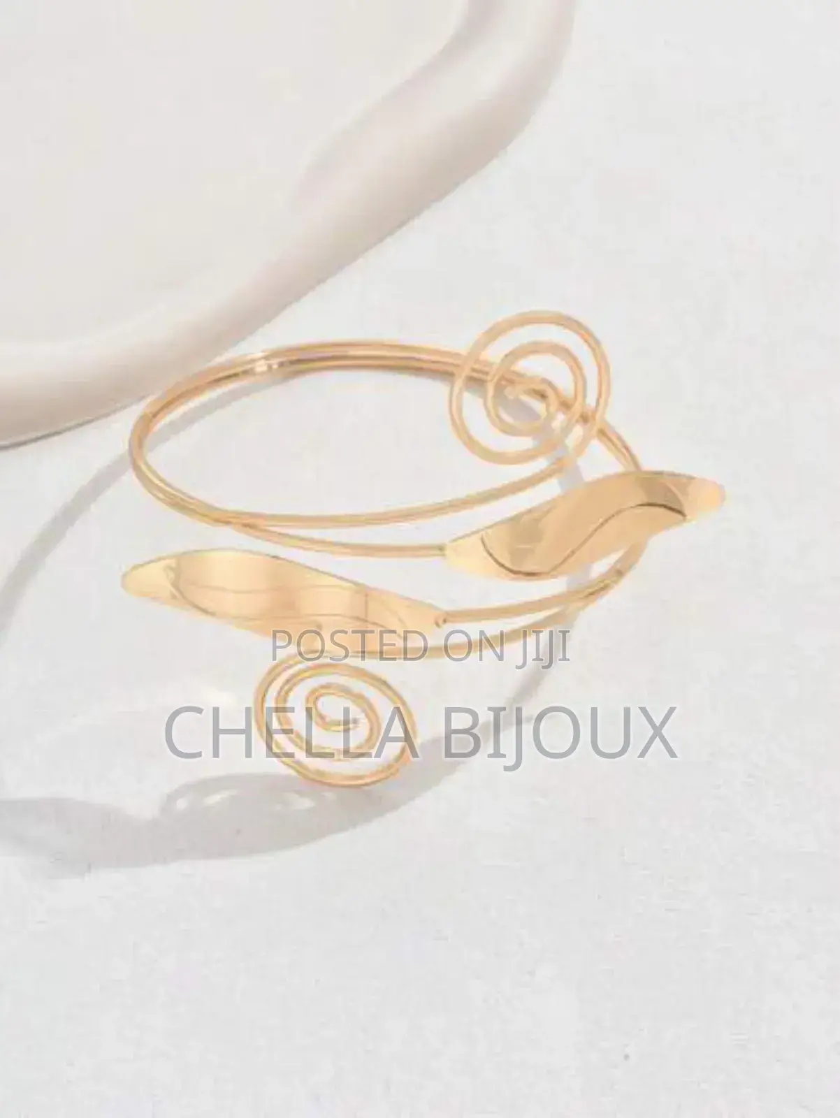Ladies' Arm Cuff