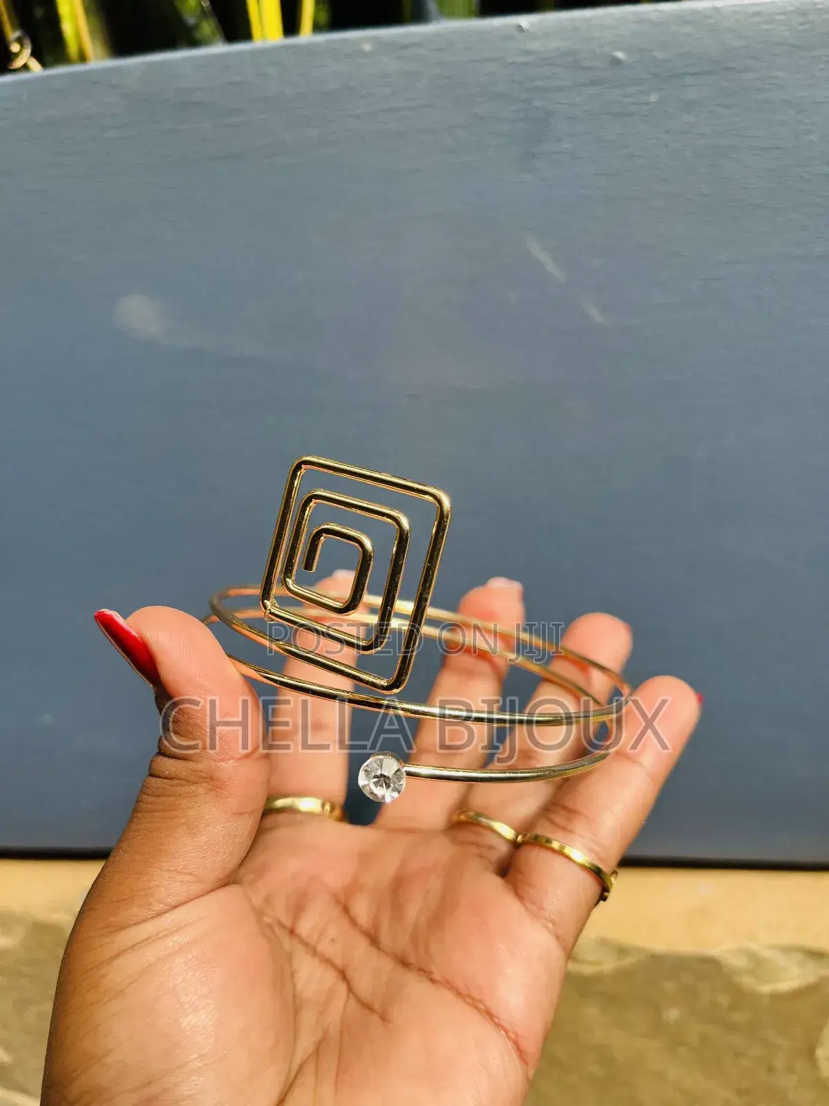 Ladies' Arm Cuff