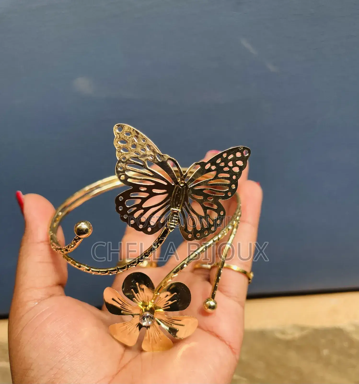 Ladies' Arm Cuff