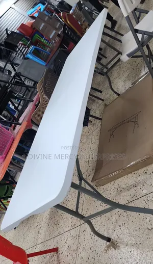 Folded Rectangula Table Big Size Mental Legs