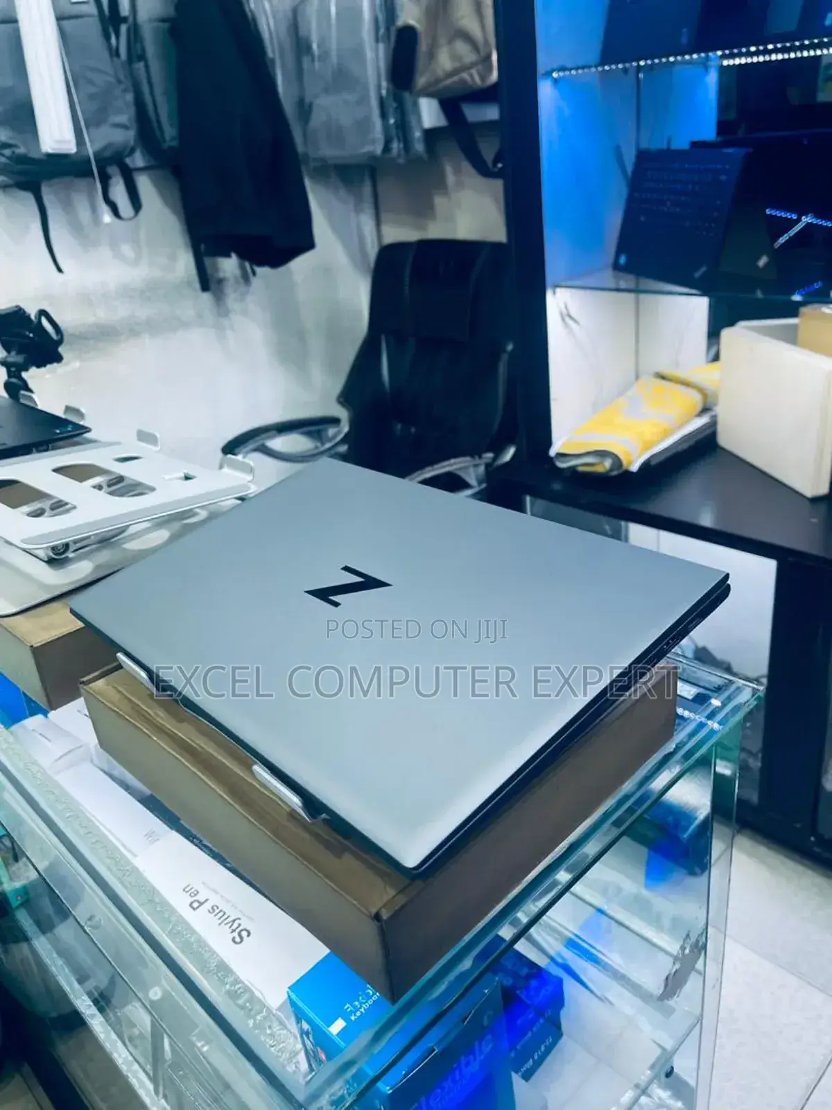 New Laptop HP ZBook Studio X360 15 G6 16GB Intel Core I7 SSD 512GB