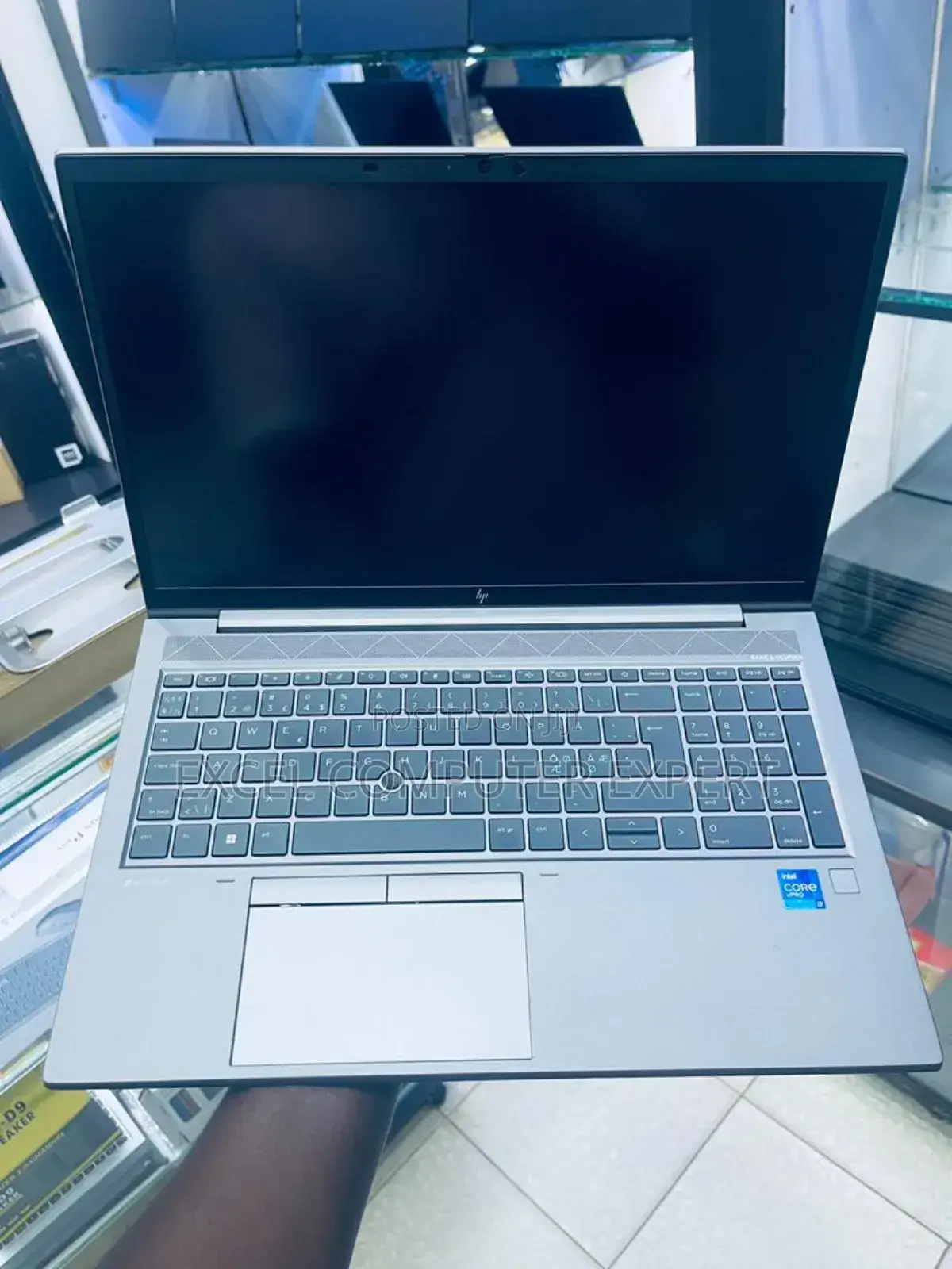 New Laptop HP ZBook Studio X360 15 G6 16GB Intel Core I7 SSD 512GB