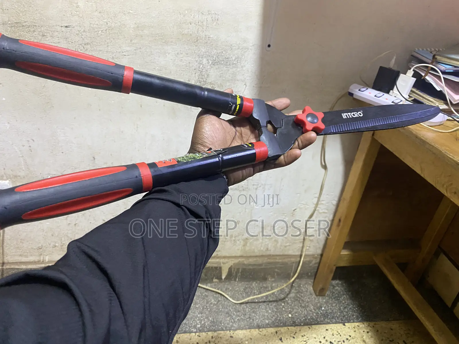 Hedge Shears