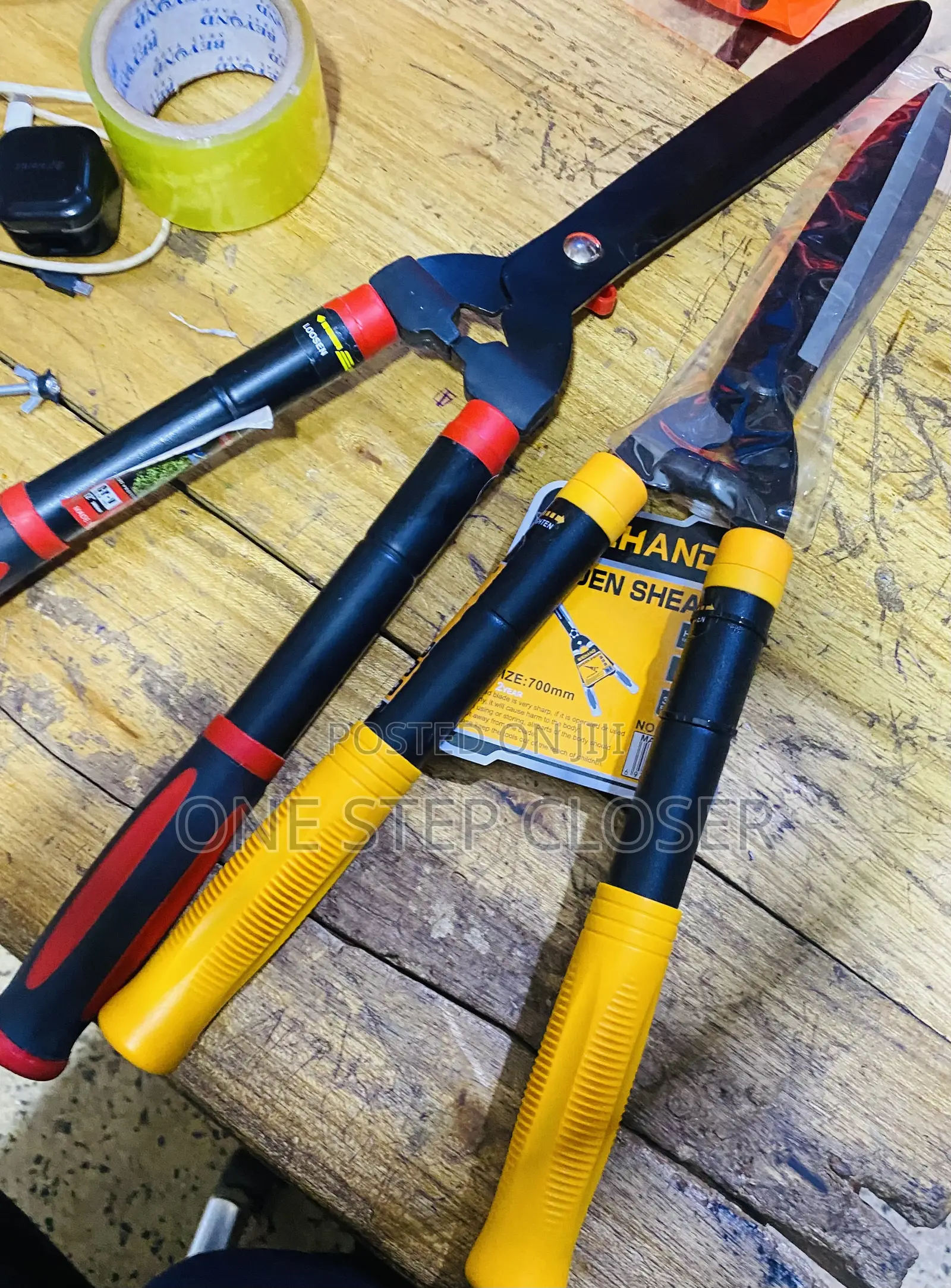 Edge Shear Cutters / Blads for Cutting Flowers in Compound