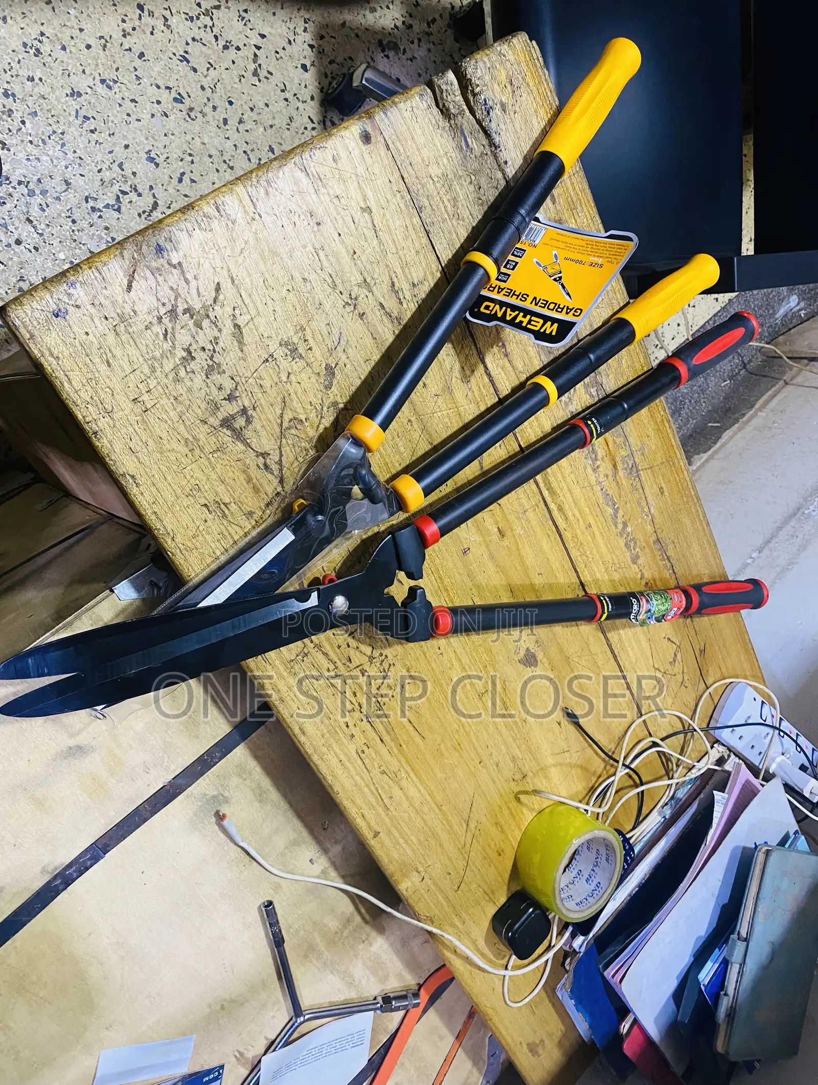 Edge Shear Cutters / Blads for Cutting Flowers in Compound