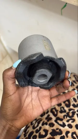 Suspension Arm Bush for Discovery 3