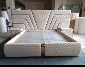 Checked Lines 5 by 6 Bed