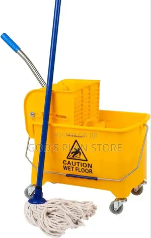 Wholesale Plastic Mopping Buckets With a Mopper